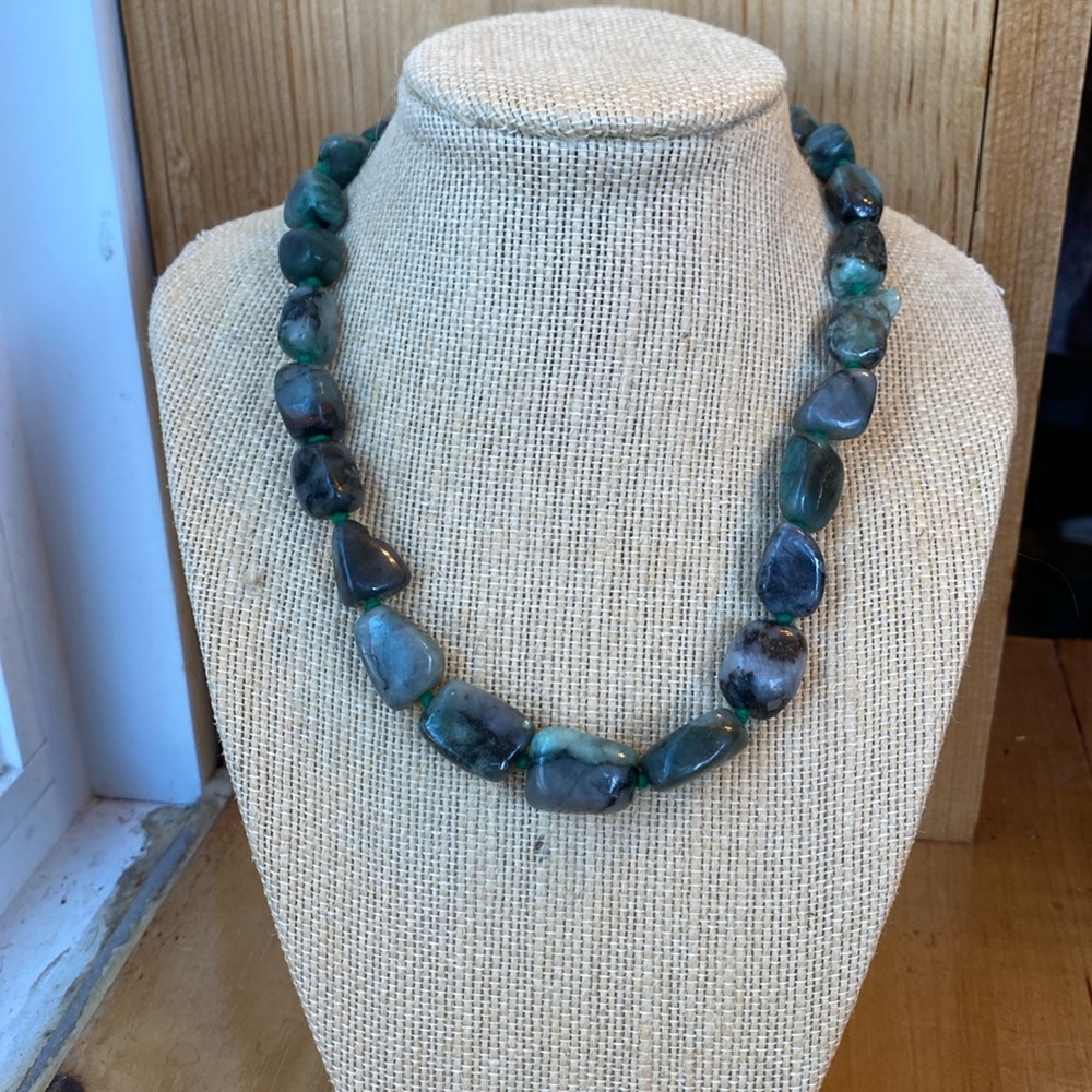 Stauer Raw Emerald Graduated Nugget Necklace